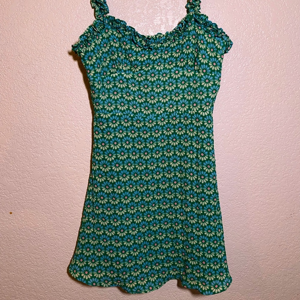 Patterned green dress